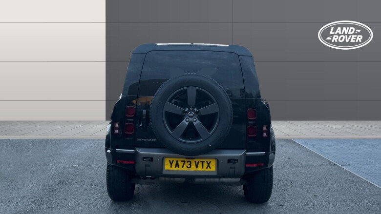 Land Rover Defender 3.0 D250 X-Dynamic HSE 110 5dr Auto Diesel Estate